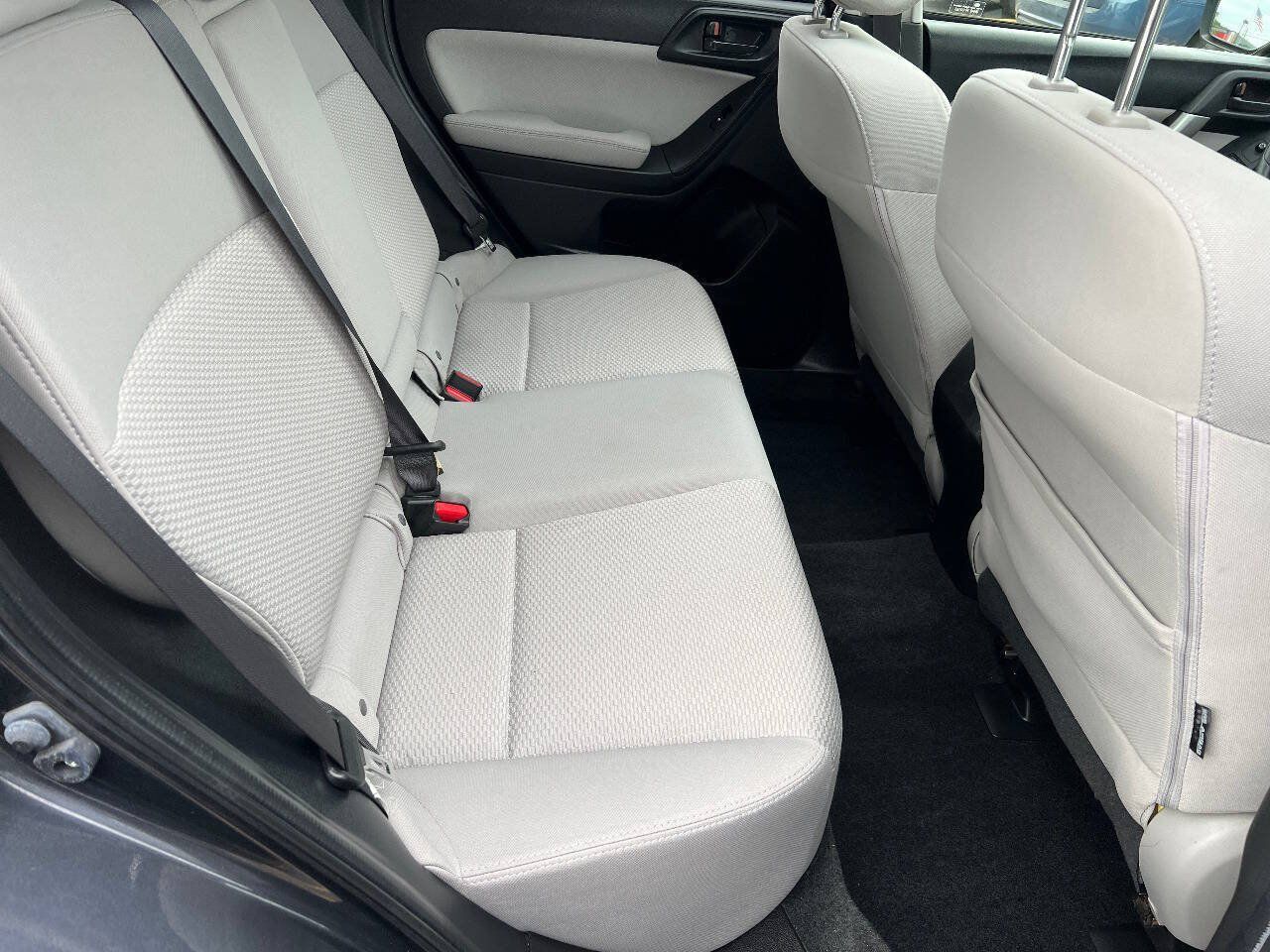 Used 2014 Subaru Forester 2.5i Premium w/ All-Weather Package AWD/4WD image 24