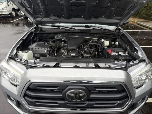 Used 2019 Toyota Tacoma SR5 image 32
