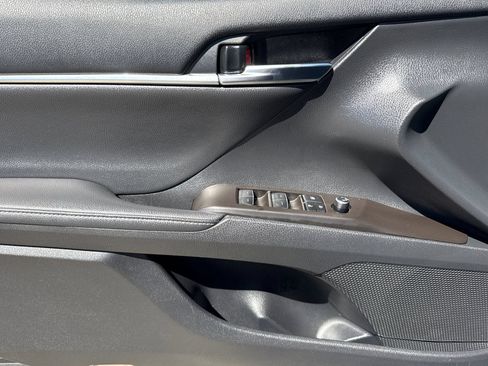 Used 2024 Toyota Camry XSE FWD image 13