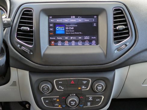 Used 2018 Jeep Compass Latitude w/ Popular Equipment Group image 13