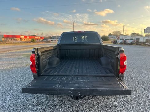 Used 2015 Toyota Tundra SR5 w/ TRD Off Road Package image 17
