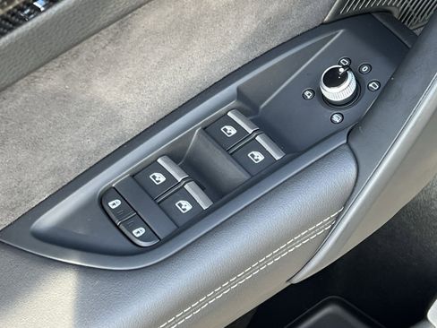 Used 2023 Audi SQ5 Premium Plus w/ Premium Plus Package image 13