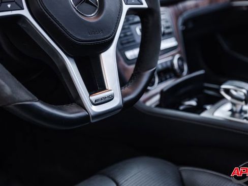 Used 2016 Mercedes-Benz SL 63 AMG AMG SL 63 w/ Driver Assistance Package image 28