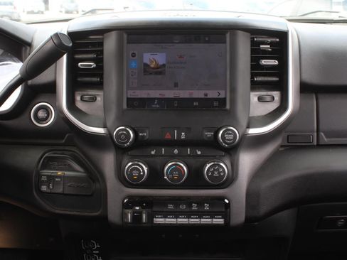 Used 2023 RAM 2500 Big Horn w/ Level 1 Equipment Group AWD/4WD image 11