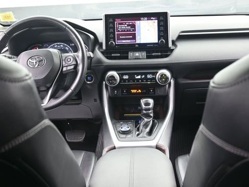 Used 2019 Toyota RAV4 Limited AWD/4WD image 14