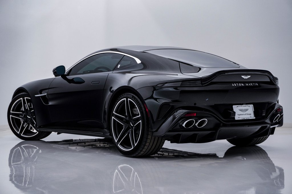 Used 2026 Aston Martin V8 Vantage Roadster RWD image 10