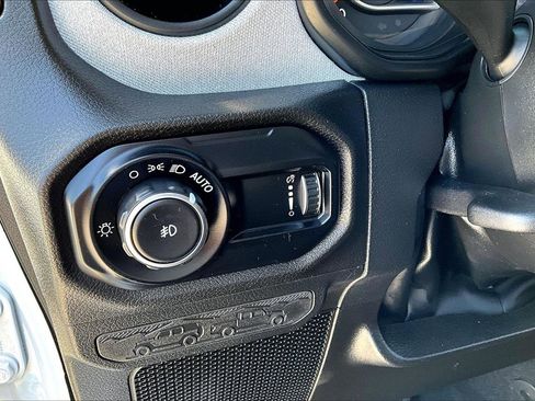 Used 2024 Jeep Wrangler Unlimited Sport AWD/4WD image 36