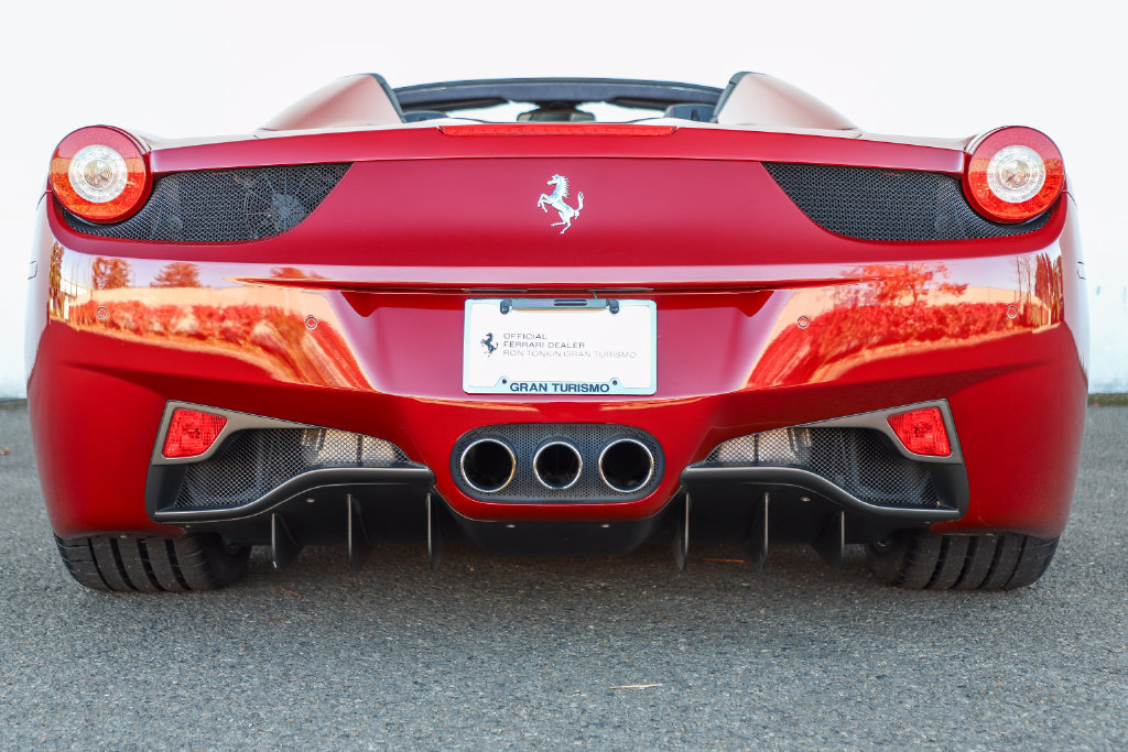Used 2012 Ferrari 458 Spider RWD image 31