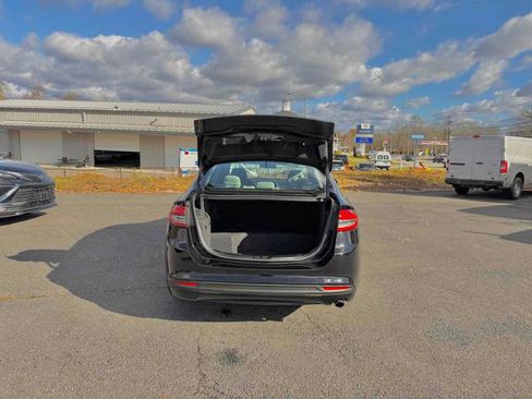 Used 2018 Ford Fusion S image 28