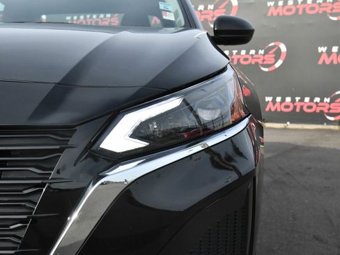 Used 2025 Nissan Altima 2.5 SV image 11