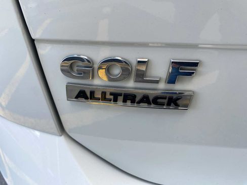 Used 2017 Volkswagen Golf Alltrack S AWD/4WD image 28
