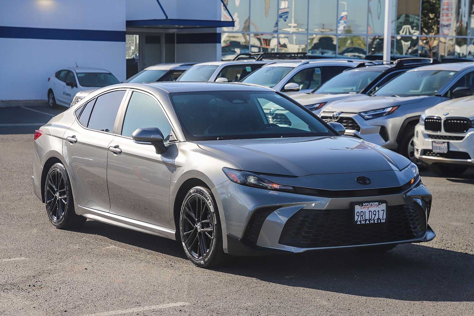 Used 2025 Toyota Camry SE w/ Multimedia Upgrade Package FWD image 3
