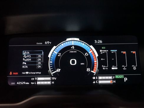 Used 2024 Toyota Tundra Platinum RWD image 16
