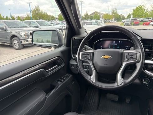 Used 2022 Chevrolet Silverado 1500 LTZ w/ LTZ Premium Package AWD/4WD image 19