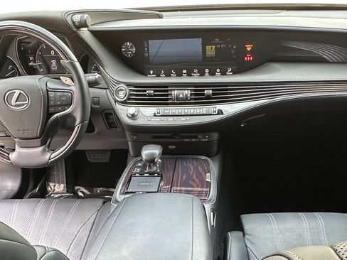 Used 2018 Lexus LS 500 Luxury w/ Luxury Package image 35