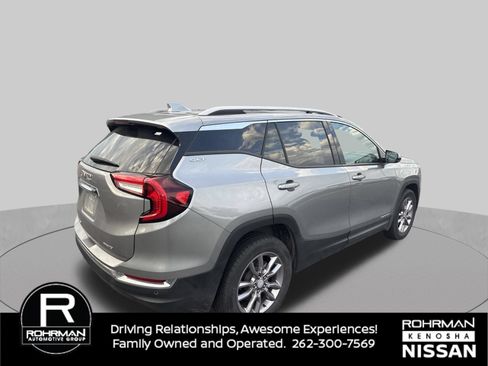 Used 2023 GMC Terrain SLT w/ Infotainment Package II AWD/4WD image 6