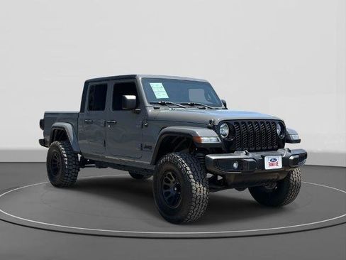 Used 2021 Jeep Gladiator Sport AWD/4WD image 4