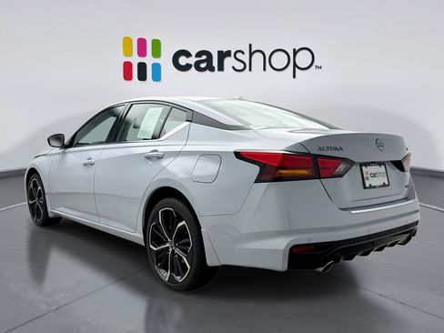 Used 2023 Nissan Altima 2.5 SR AWD/4WD image 3