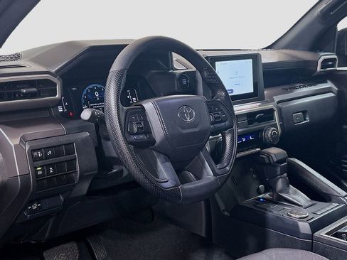 Used 2025 Toyota Tacoma SR5 image 7