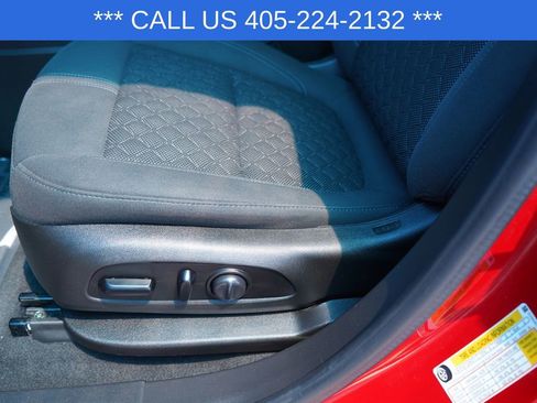 Used 2021 Chevrolet Blazer LT FWD image 19