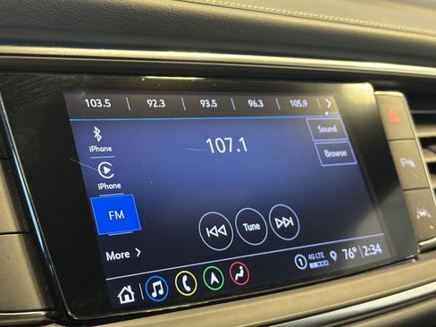 Used 2024 Buick Enclave Premium image 16