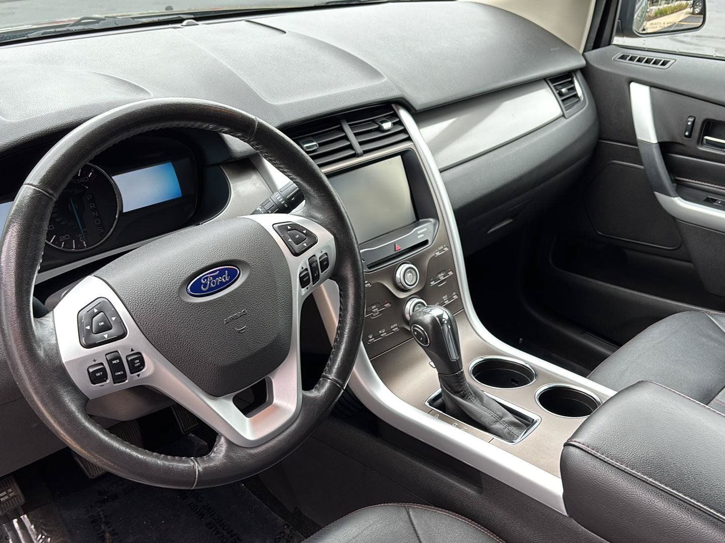 Used 2013 Ford Edge SEL FWD image 13