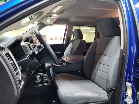 Used 2017 RAM 2500 Tradesman w/ Chrome Appearance Group image 15