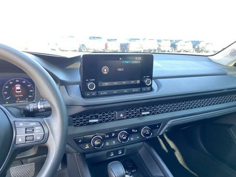 Used 2023 Honda Accord EX image 36