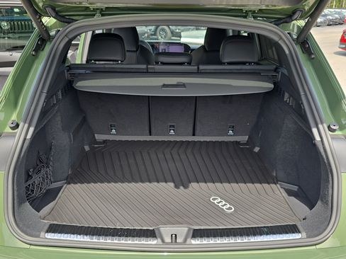 New 2026 Audi SQ5 Prestige AWD/4WD image 12