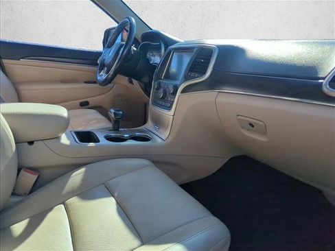 Used 2014 Jeep Grand Cherokee Limited w/ Luxury Group II image 22