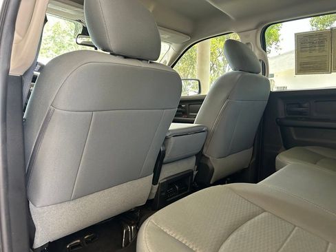 Used 2016 RAM 1500 Express RWD image 33