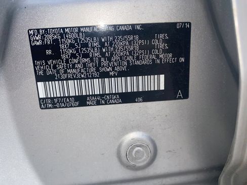 Used 2014 Toyota RAV4 Limited w/ Technology Package AWD/4WD image 38
