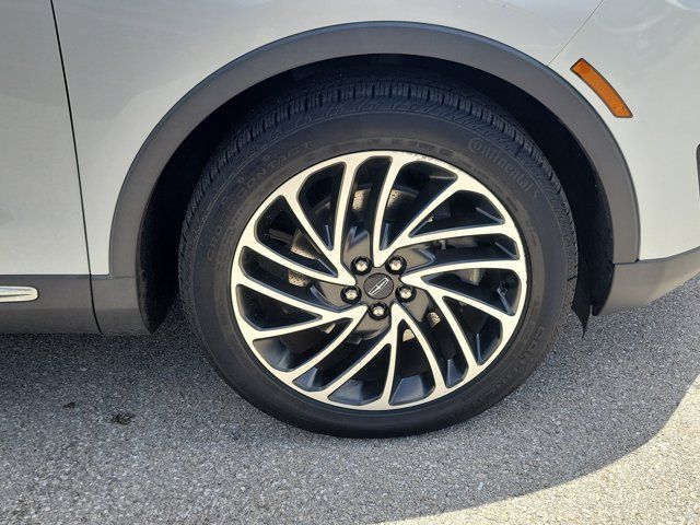 Certified 2020 Lincoln Nautilus Reserve AWD/4WD image 12
