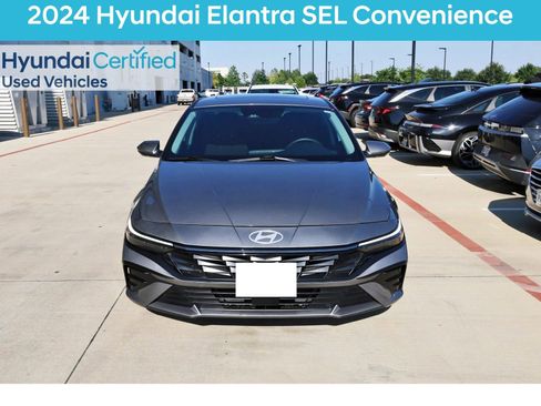 Certified 2024 Hyundai Elantra SEL w/ Convenience Package FWD image 3