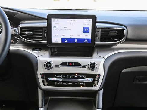 Used 2023 Ford Explorer XLT w/ Equipment Group 202A image 14