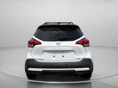 Used 2020 Nissan Kicks SR w/ Exterior Package