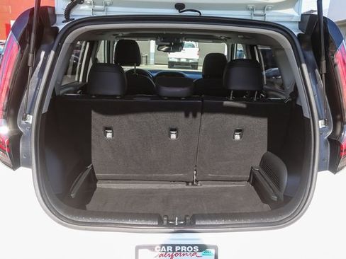 Certified 2025 Kia Soul GT-Line image 28