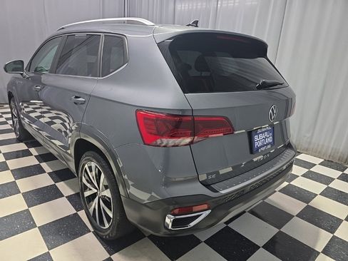 Used 2022 Volkswagen Taos SE image 6