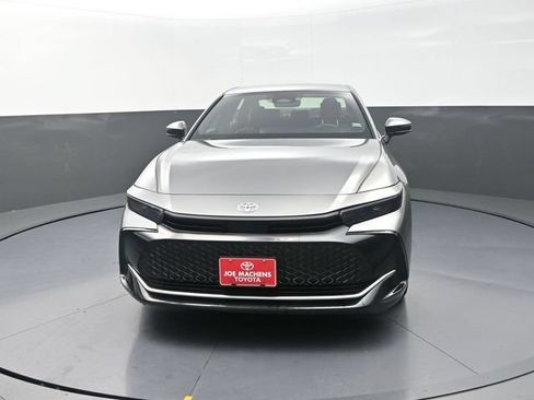 Certified 2023 Toyota Crown AWD/4WD image 2
