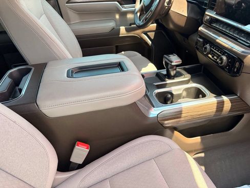 Used 2022 Chevrolet Silverado 1500 RST w/ Protection Package RWD image 11