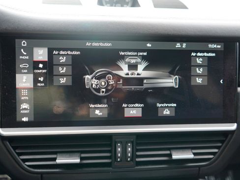 Used 2021 Porsche Cayenne Turbo image 43