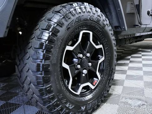 Used 2020 Jeep Gladiator Rubicon AWD/4WD image 8
