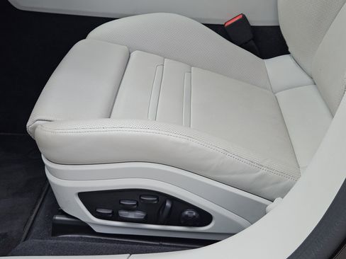 Certified 2023 Porsche Panamera 4 Platinum Edition AWD/4WD image 23