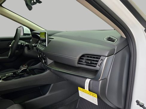 New 2026 Nissan Rogue SV AWD/4WD image 12