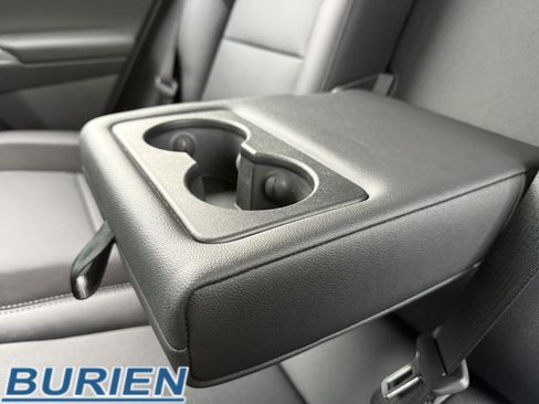 New 2026 Chevrolet Equinox EV LT image 30