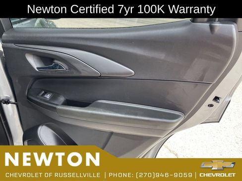 Used 2024 Chevrolet TrailBlazer LT w/ Driver Confidence Package FWD image 35