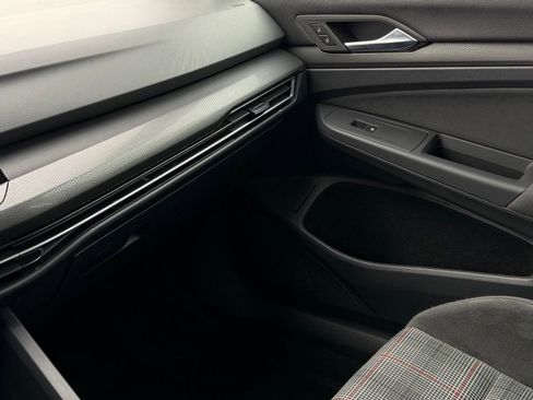 Used 2022 Volkswagen GTI SE image 36