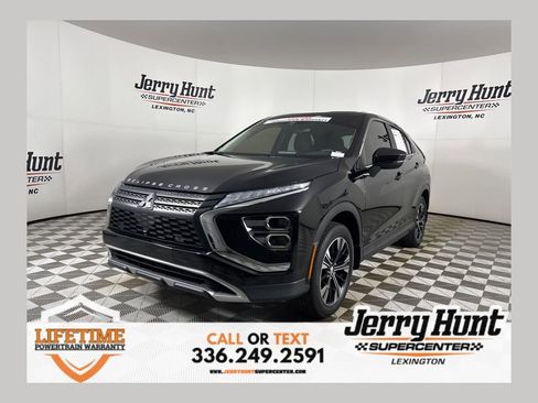 Used 2022 Mitsubishi Eclipse Cross SE image 1