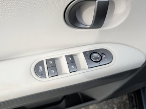 New 2026 Hyundai Ioniq 5 SEL image 32