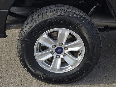 Used 2015 Ford F150 XL w/ Equipment Group 101A Mid image 7